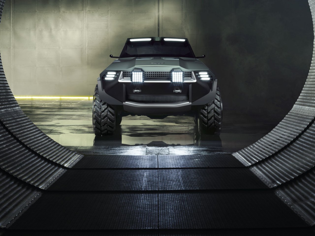 Aston Martin za Call of Duty ustvaril ekstremni SUV Aston Martin za Call of Duty ustvaril ekstremni SUV