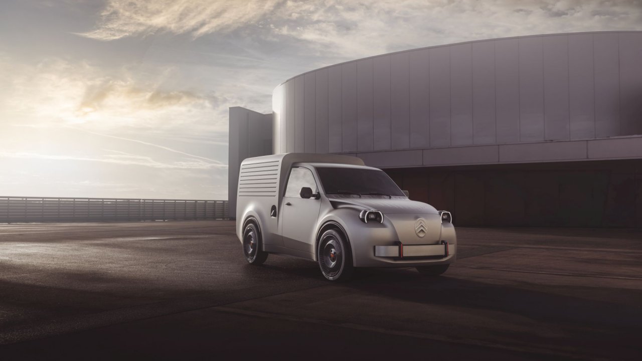 Citroen ne obuja le Spačka, pač pa tudi legendarni dostavnik Citroen ne obuja le Spačka, pač pa tudi legendarni dostavnik