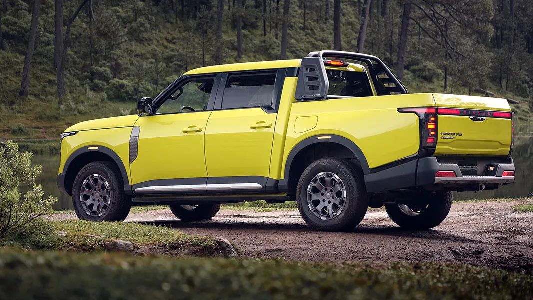 Nissan Navara Pro prihaja iz Kitajske, tudi s priključnim hibridom Nissan Navara Pro prihaja iz Kitajske, tudi s priključnim hibridom