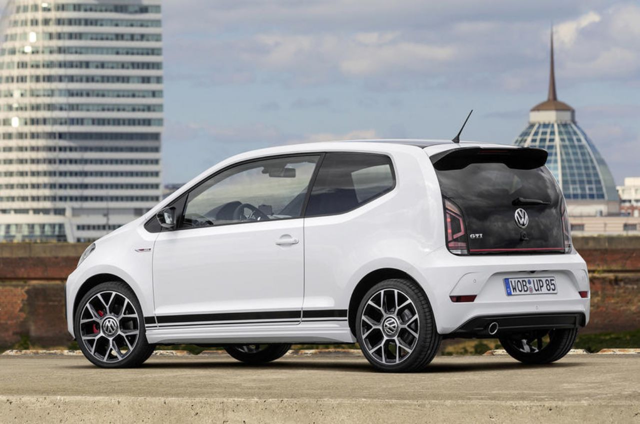 Najmanjši GTi do 197 km/h Najmanjši GTi do 197 km/h