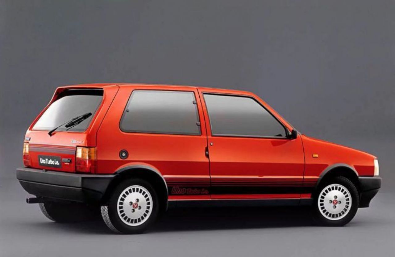 Priljubljen Fiat, ki bi moral biti Lancia Priljubljen Fiat, ki bi moral biti Lancia