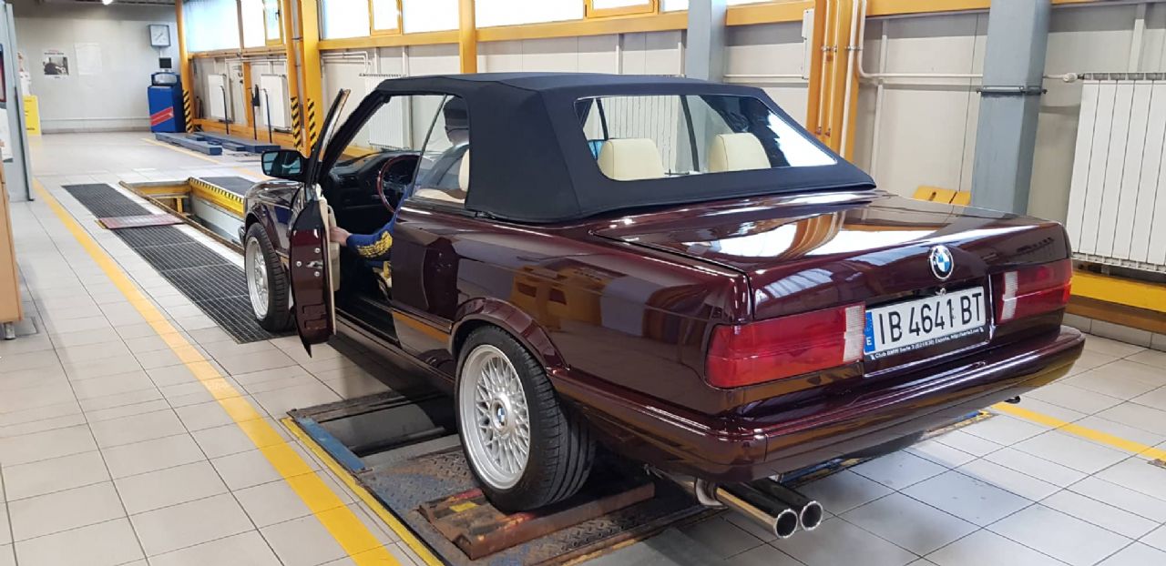 Ameriški BMW čez Slovenijo na Mallorco Ameriški BMW čez Slovenijo na Mallorco