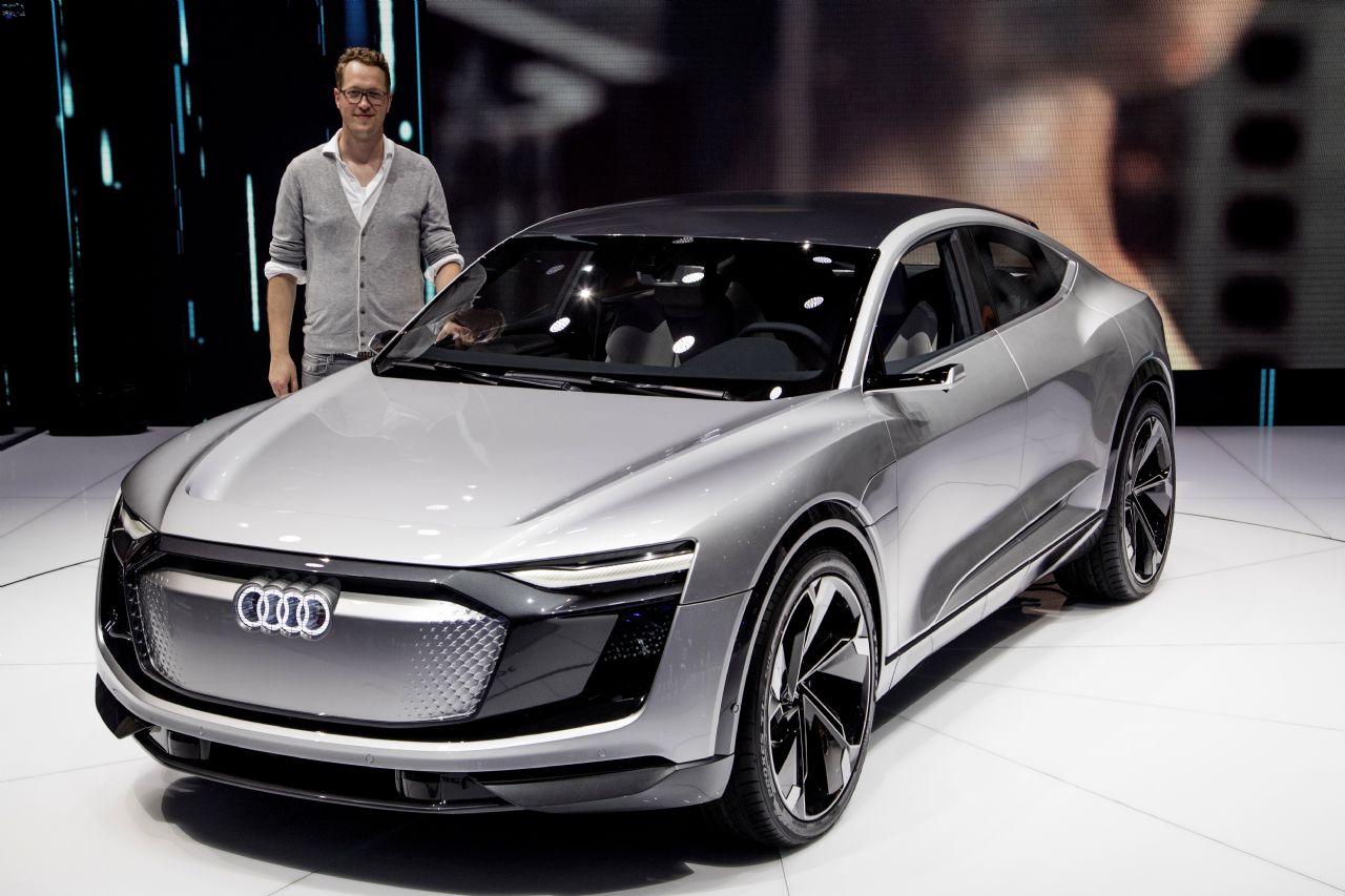 Risal je Volkswagne, zdaj Audije, nekoč bo morda Lamborghinije Risal je Volkswagne, zdaj Audije, nekoč bo morda Lamborghinije