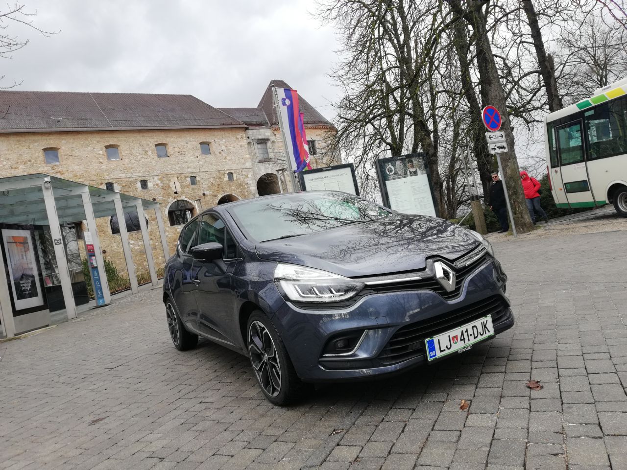 Clio čuti Slovenijo Clio čuti Slovenijo