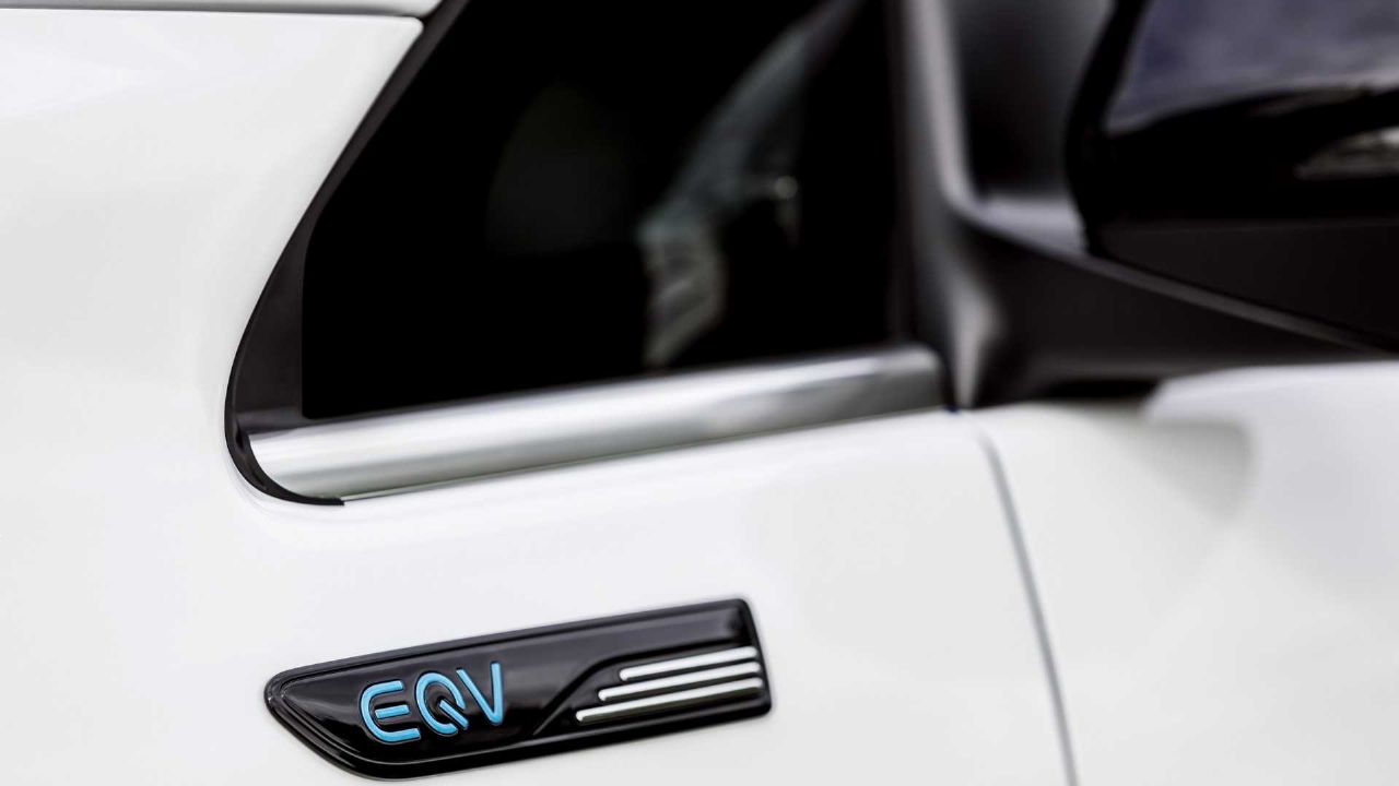 Prvi električni premium kombi Prvi električni premium kombi