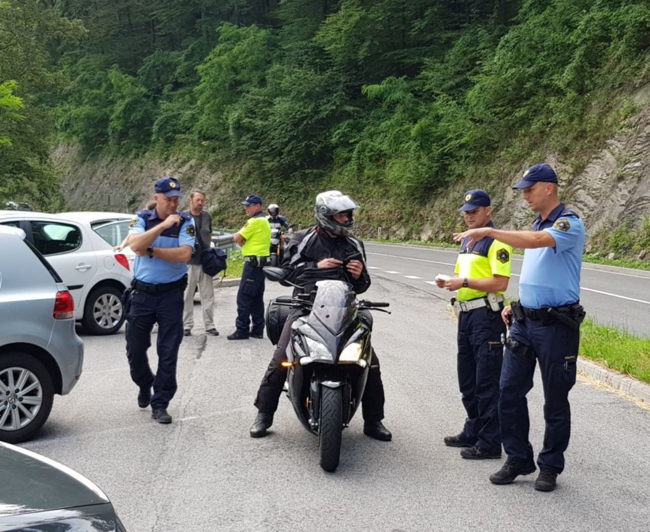 Poostren nadzor motoristov, velik poudarek cestam v Posočju