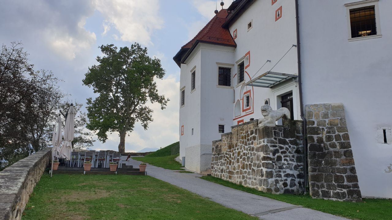 Z malčkom na izlet po Sloveniji Z malčkom na izlet po Sloveniji