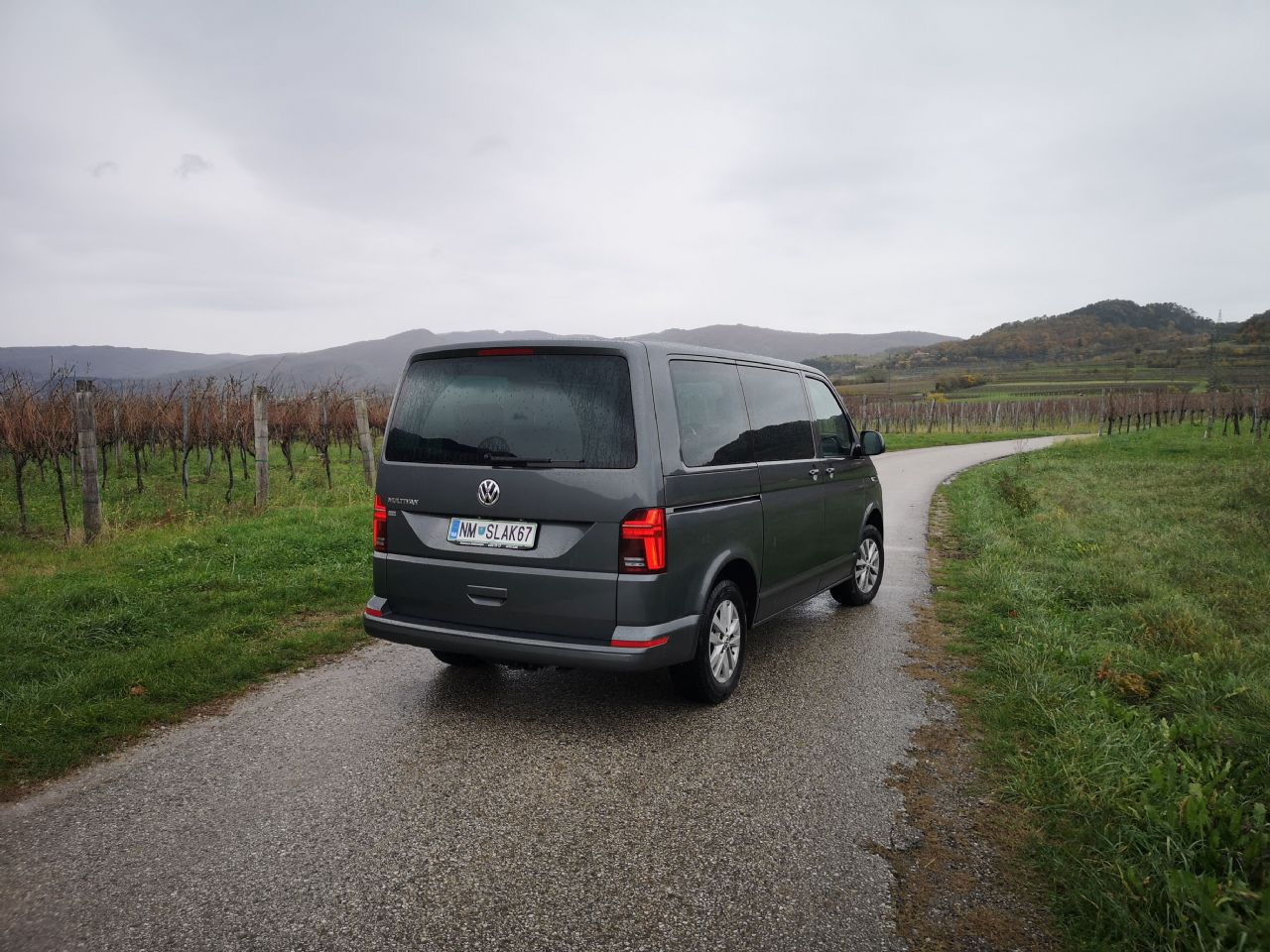 Nič več bencinskih motorjev, prodaja še vedno blesti Nič več bencinskih motorjev, prodaja še vedno blesti