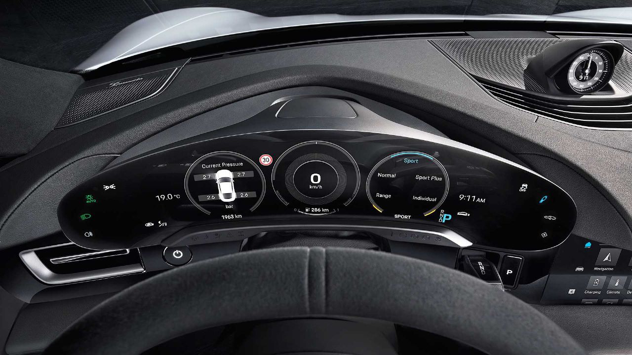 Porschejeva električna športna limuzina Porschejeva električna športna limuzina
