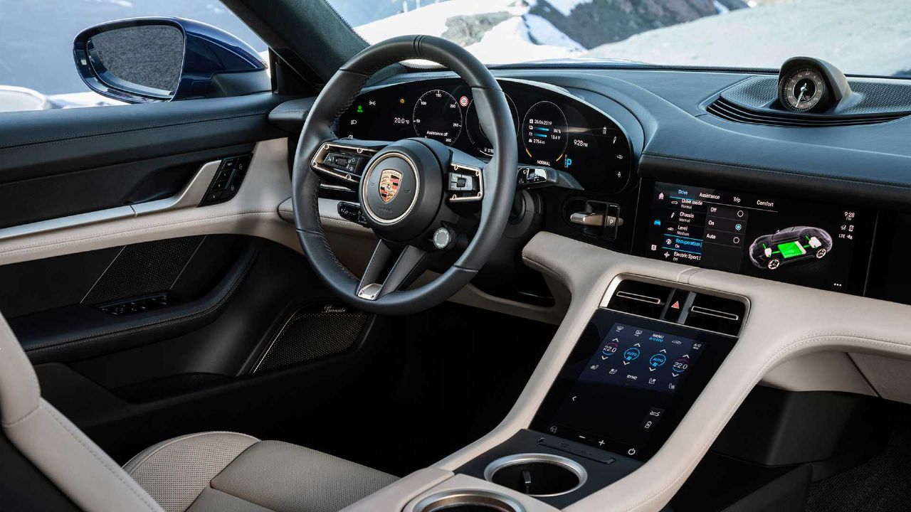 Porschejeva električna športna limuzina Porschejeva električna športna limuzina