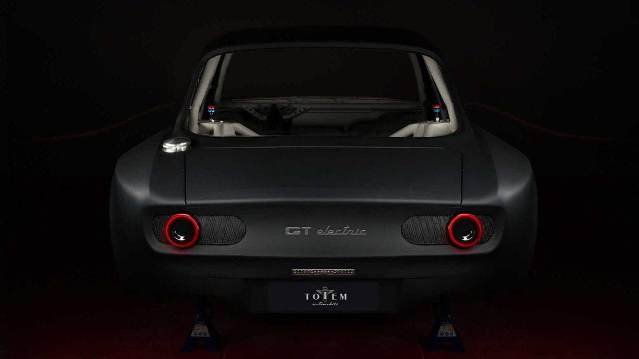Rojeva se brutalna elektrognana Alfa Giulia GTe