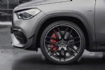 Najmanjši Mercedesov križanec s 388 konji - fotografija 21