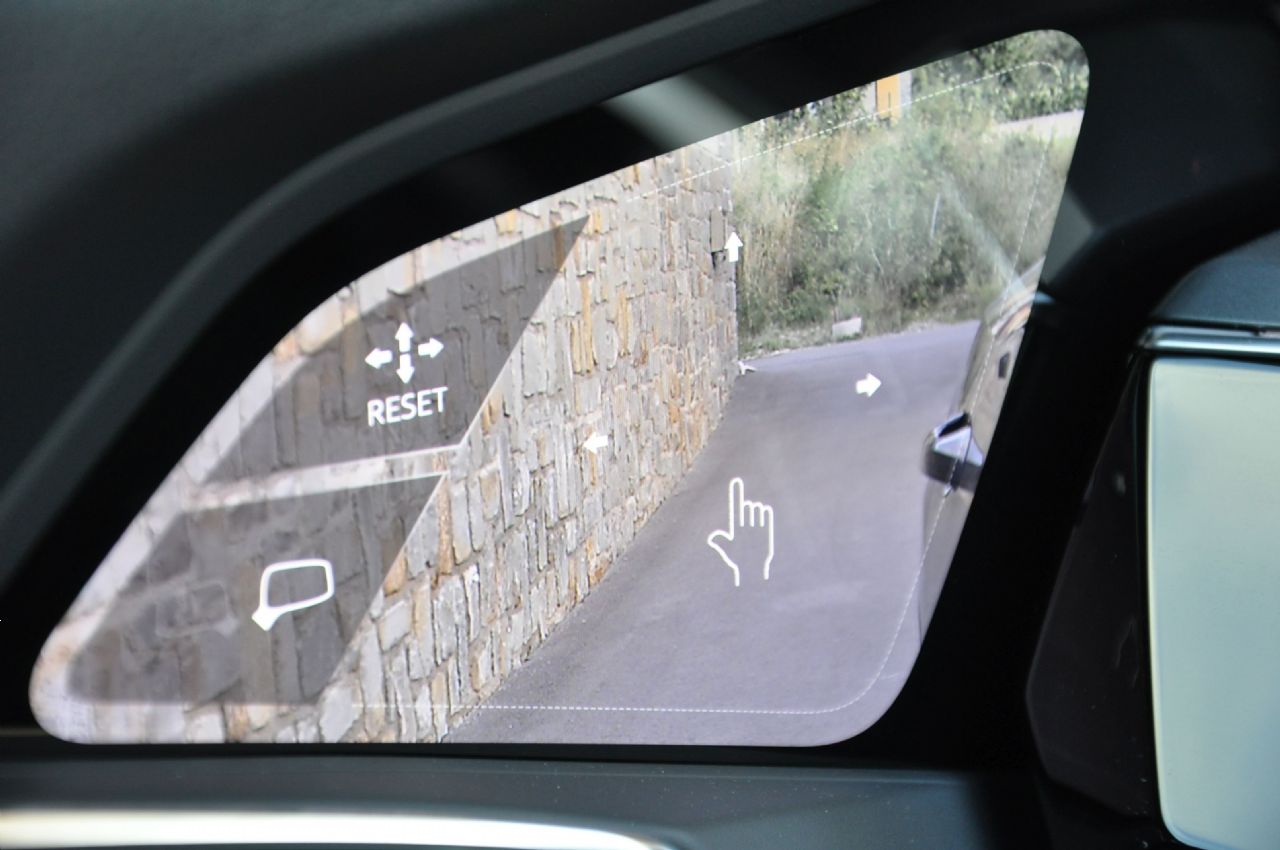 Z elektro gnanim Audijem do Paga in nazaj Z elektro gnanim Audijem do Paga in nazaj