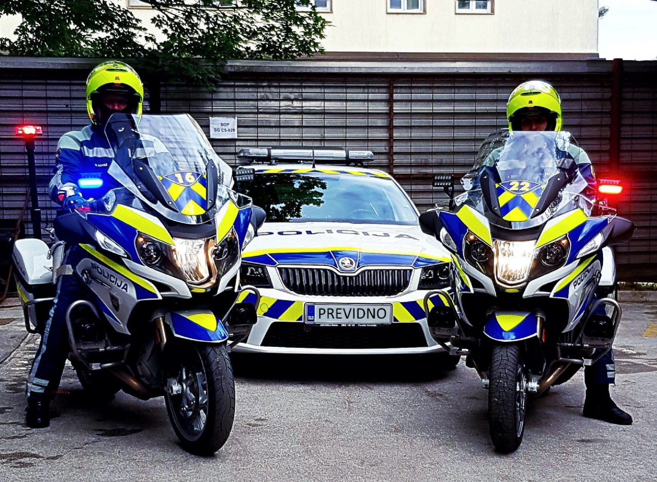 Motoristi, po pameti in previdno! Motoristi, po pameti in previdno!