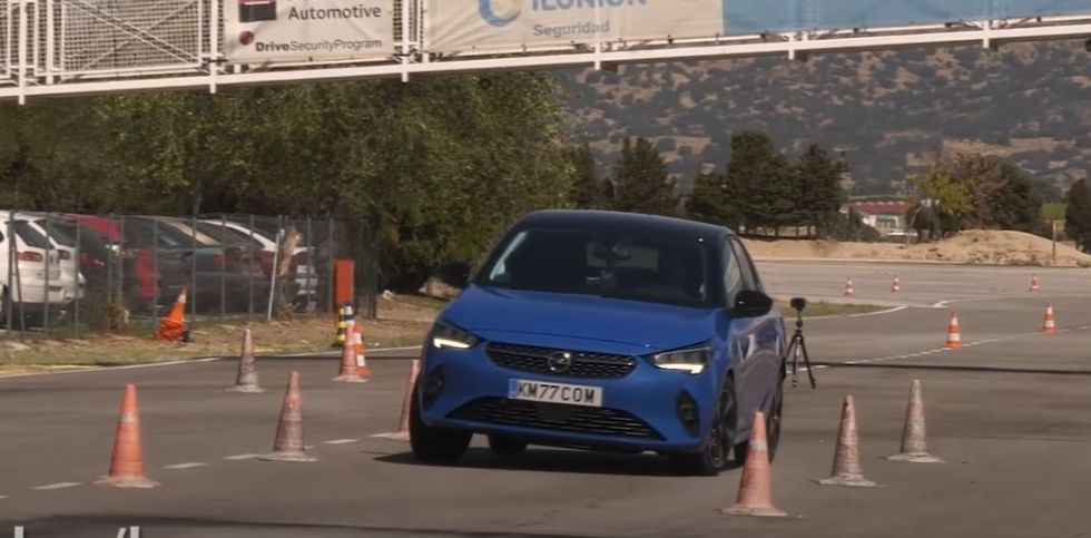 Električna Opel Corsa na zahtevnem preskusu 