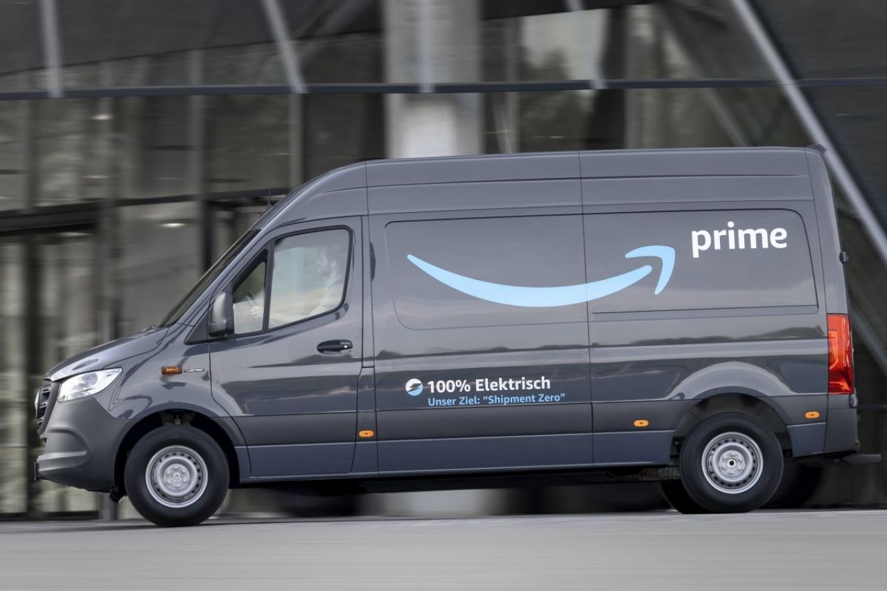 Amazon oddal naročilo za 1800 elektrognanih Mercedesovih dostavnikov