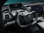 Električna Toyota ima volan v obliki črke U - fotografija 3