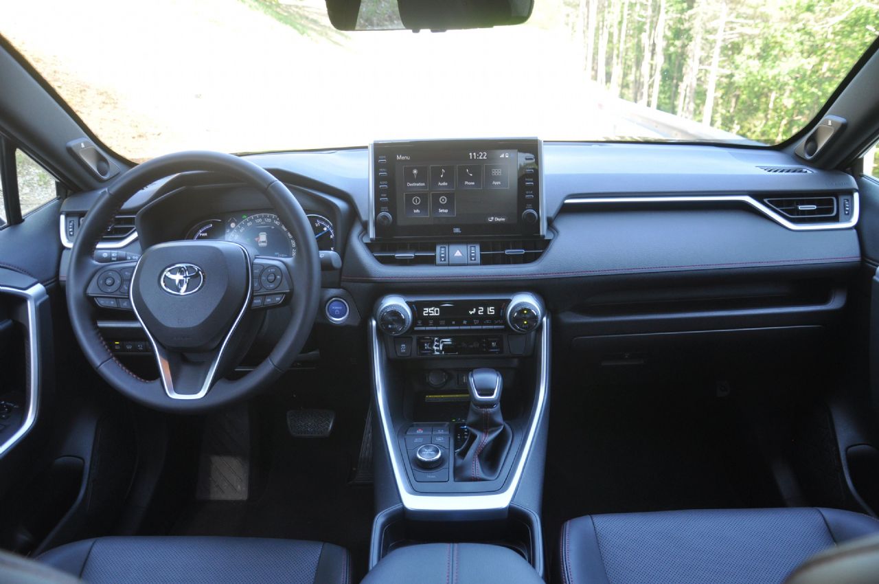 Najmočnejši in najdražji RAV4 Najmočnejši in najdražji RAV4