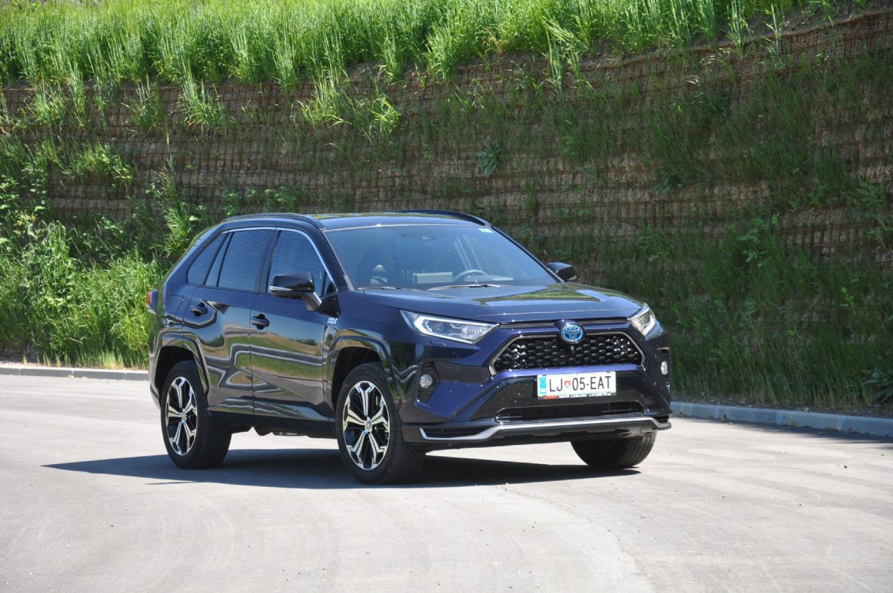 Najmočnejši in najdražji RAV4 Najmočnejši in najdražji RAV4