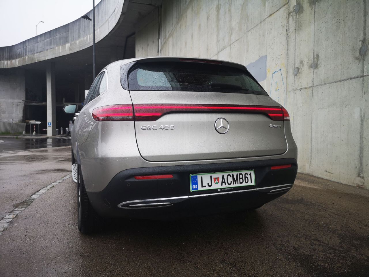 Mercedesova električna ofenziva se nadaljuje