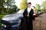 Fordovi električarji za vse prebivalce najmanjšega britanskega mesta - fotografija 5