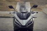 Nov Hondin športno-potovalni motocikel ima oznako NT1100 - fotografija 6