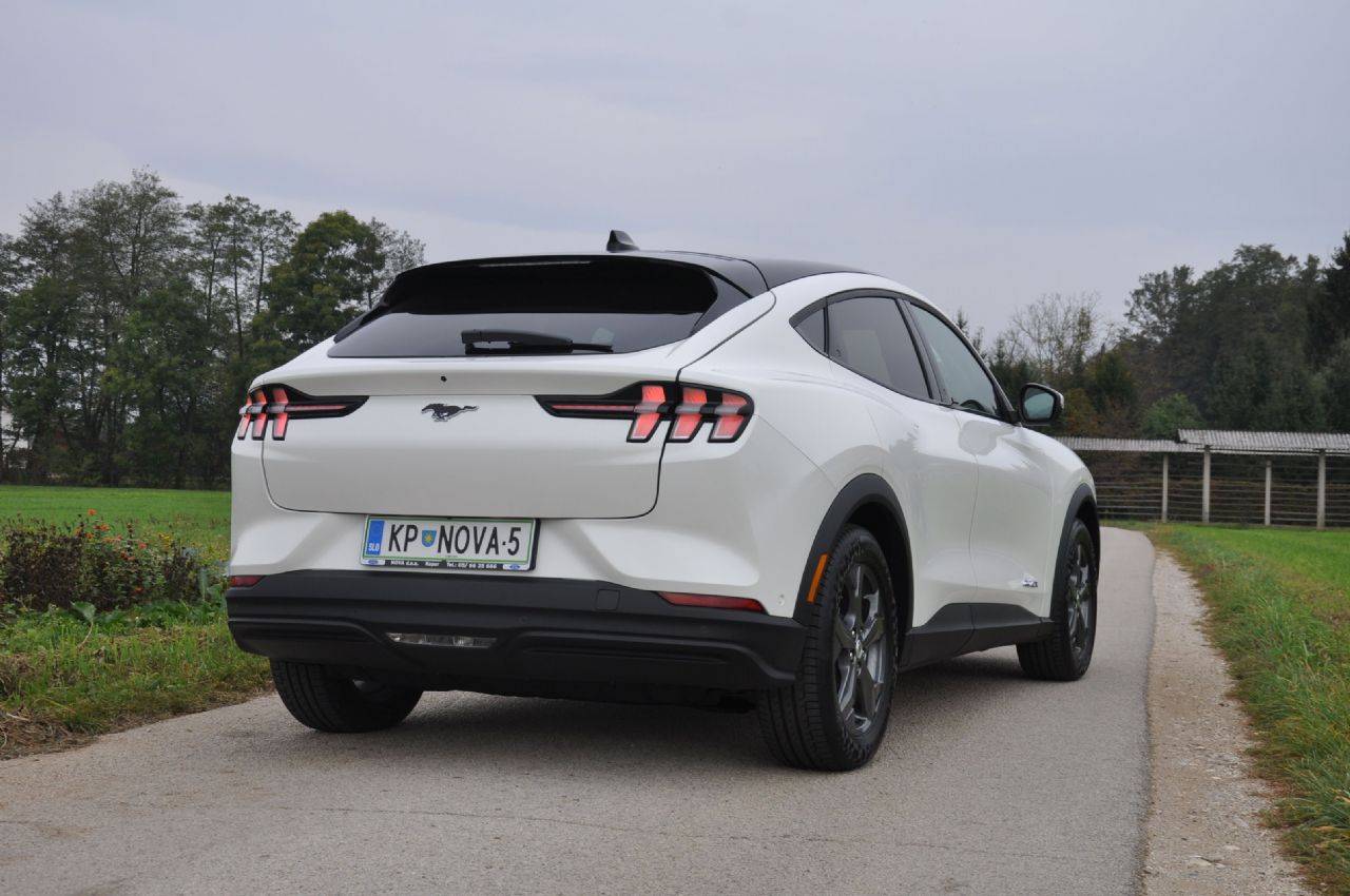 Zelo drugačen Mustang zdaj tudi na slovenskih cestah