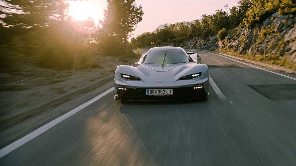 Cestna specialka s 500 konji in ceno skoraj 300 tisočakov