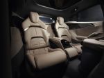 Čistokrvni Ferrarijev SUV z V12 - fotografija 15