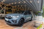 Največja Dacia na ceste pripelje čez dve leti - fotografija 11