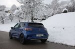Žlahtni francoz v športnem sakoju - fotografija 18
