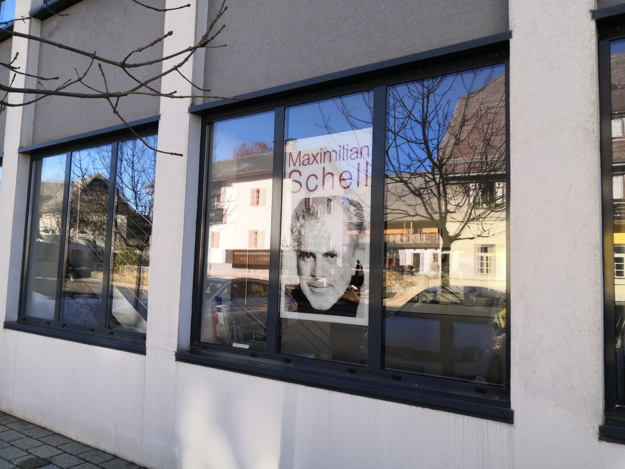 K Oskarjevcu na sosednjo Koroško