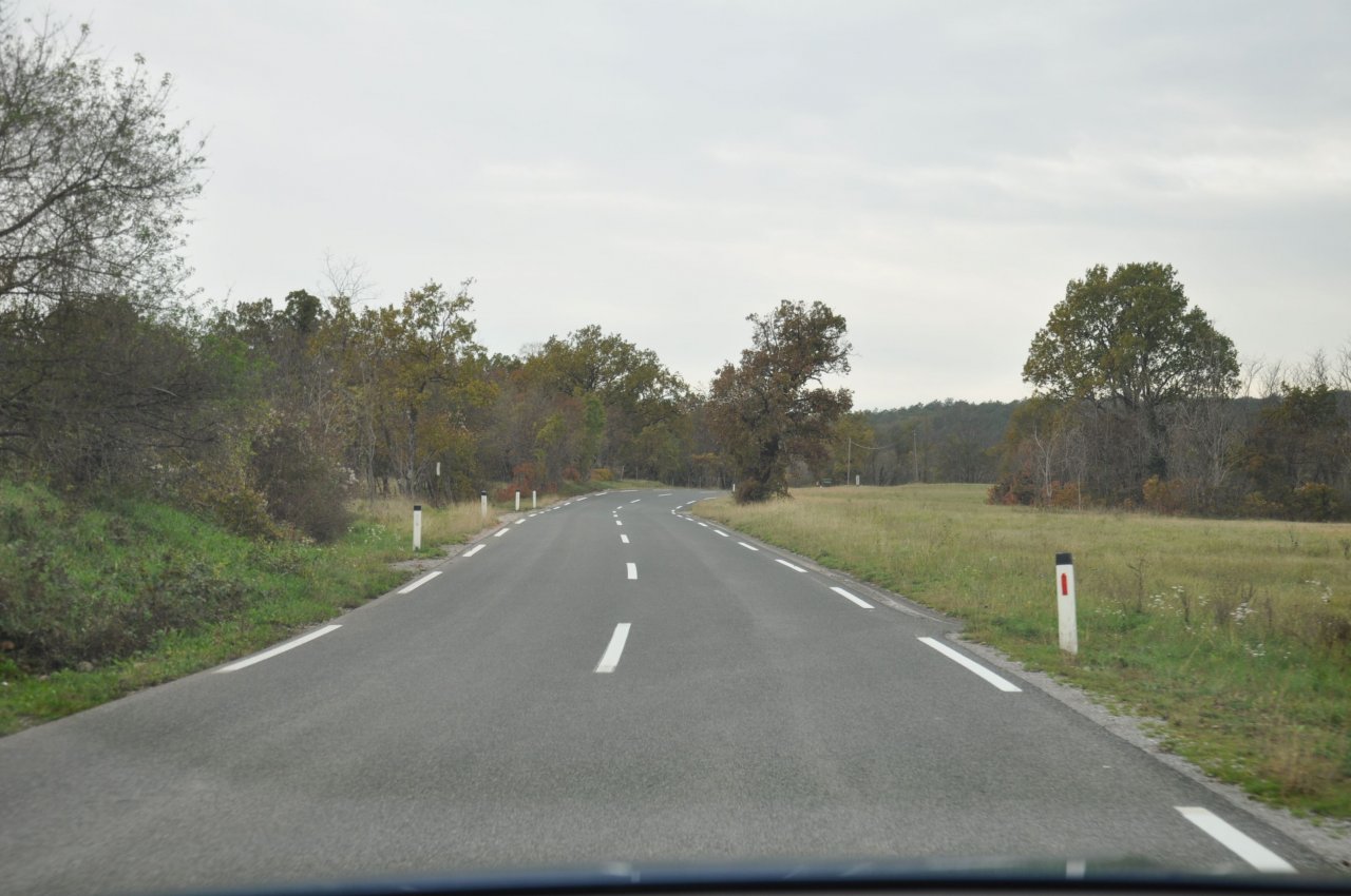 Po Krasu z električno Škodo 