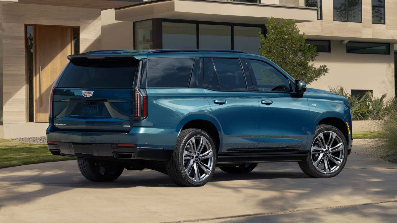 Prestižni ameriški SUV deležen manjše lepotne operacije Prestižni ameriški SUV deležen manjše lepotne operacije