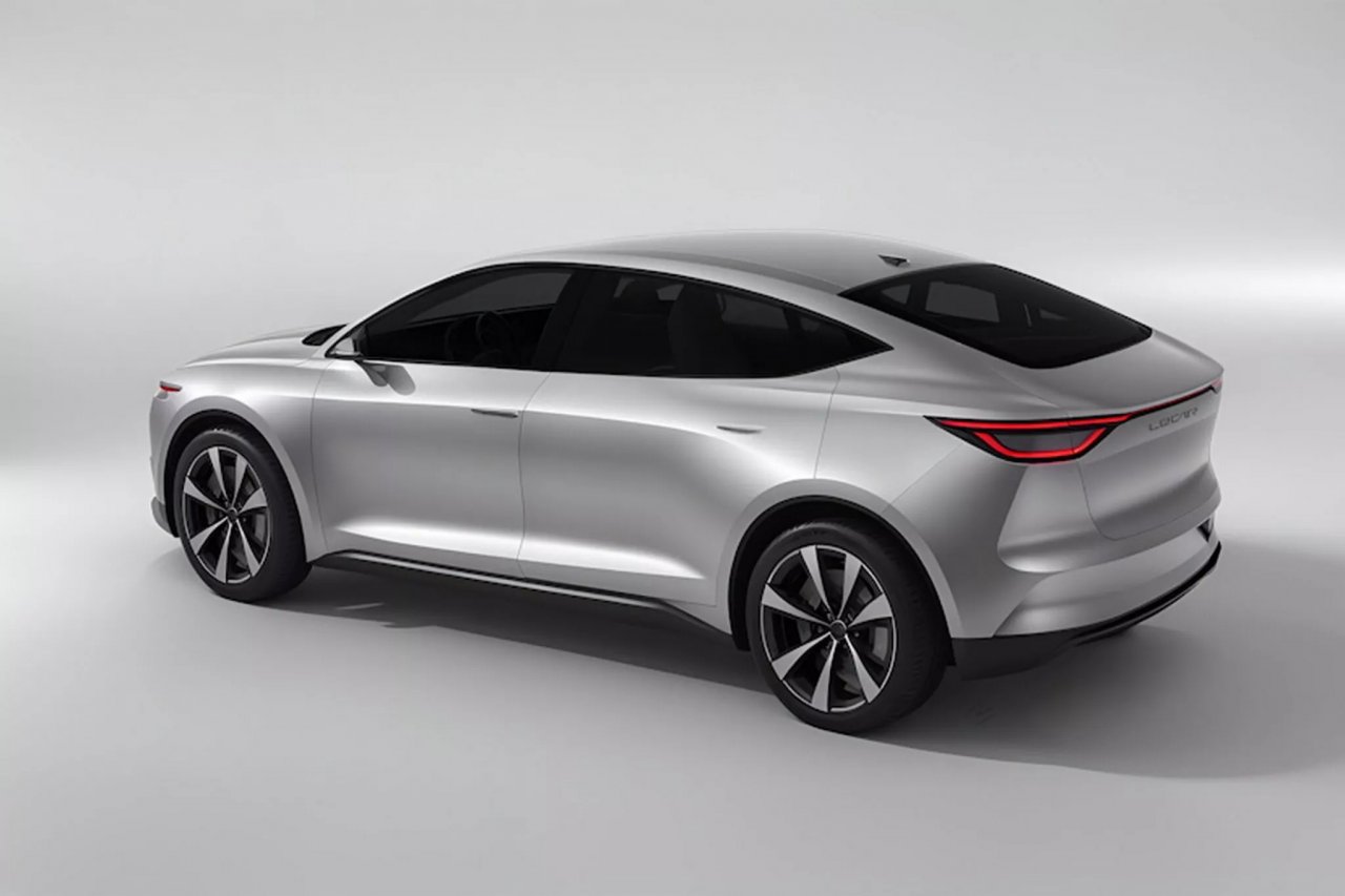 Vgrajen ima tudi Renaultov litrski trivaljnik Vgrajen ima tudi Renaultov litrski trivaljnik
