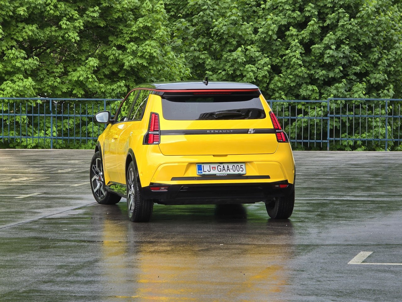 Ikona iz preteklosti v novi vlogi Ikona iz preteklosti v novi vlogi