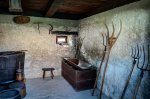 Po zavitih cestah do pravljičnega gradu - fotografija 18