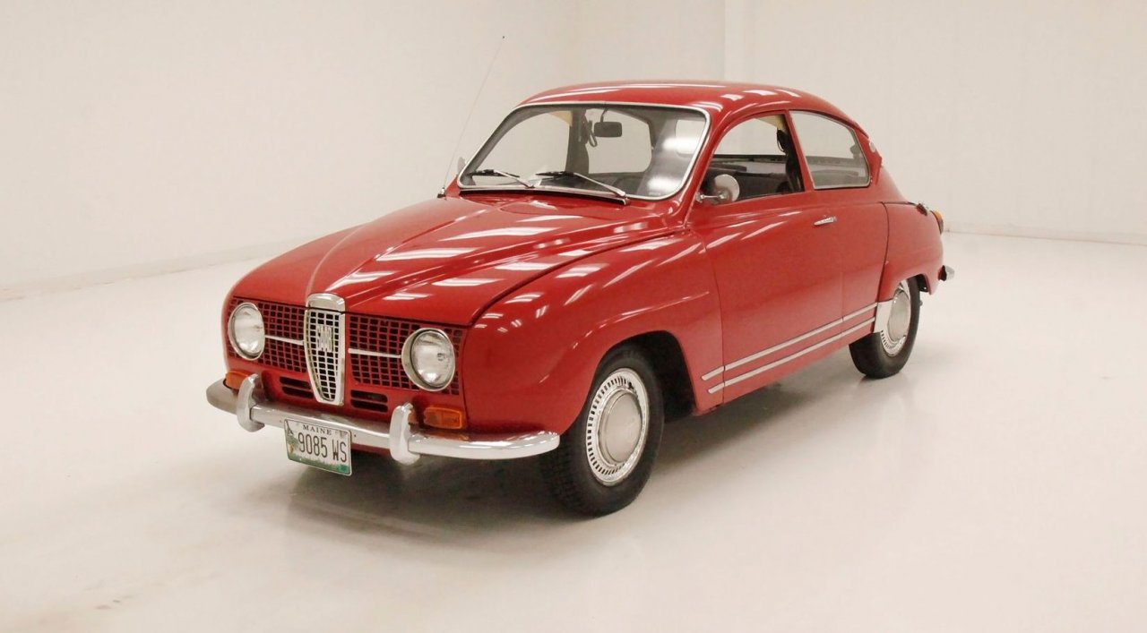Saab 96 je bil eden bolj ikoničnih modelov in je ostal v proizvodnji kar 20 let, vse do 1980.