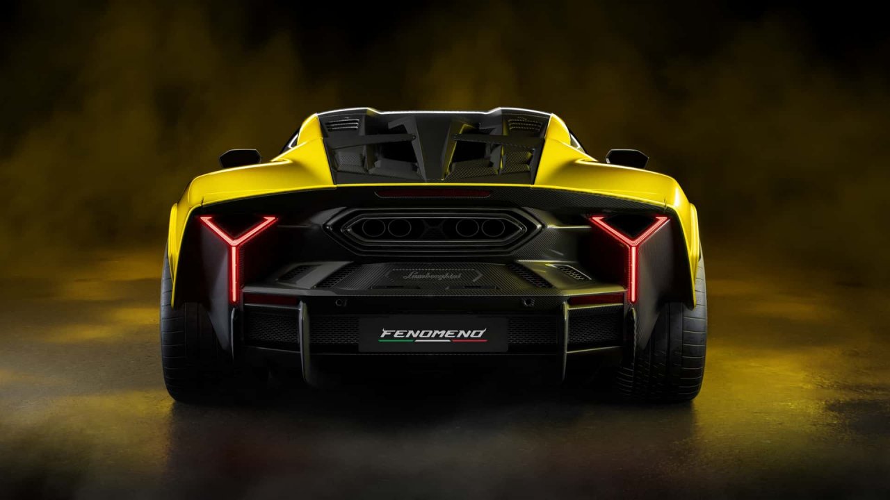 Lamborghinijev fenomen za 3 milijone evrov Lamborghinijev fenomen za 3 milijone evrov