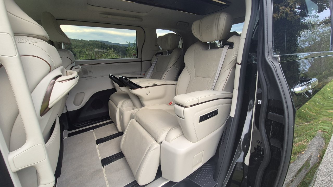 Rezerviran izključno za elito