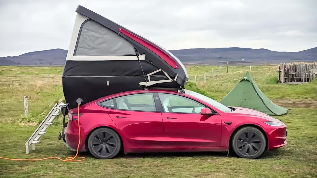 340 kilogramov težka počitniška prikolica za električarje 340 kilogramov težka počitniška prikolica za električarje