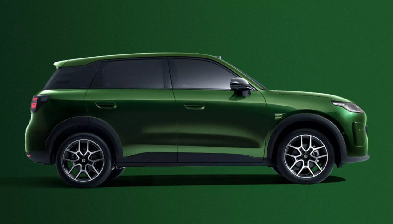 Razkrit je nov Leapmotorjev križanec z oznako A10