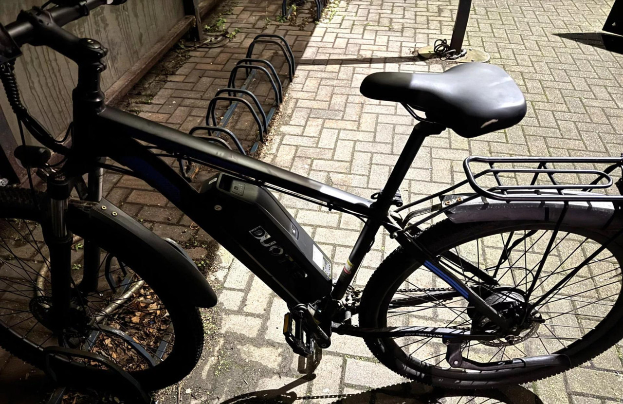 Policija zasegla električno kolo, ki gre kar 167 km/h