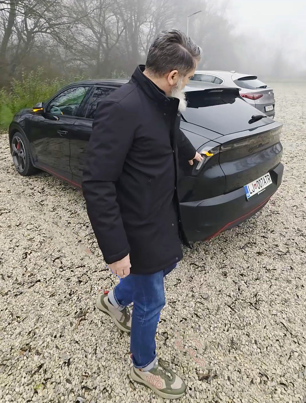 Hribči je pohvalil lepe lučke, pa velika kolesa in se na kocu poslovil s "Čao, bella Alfa!"