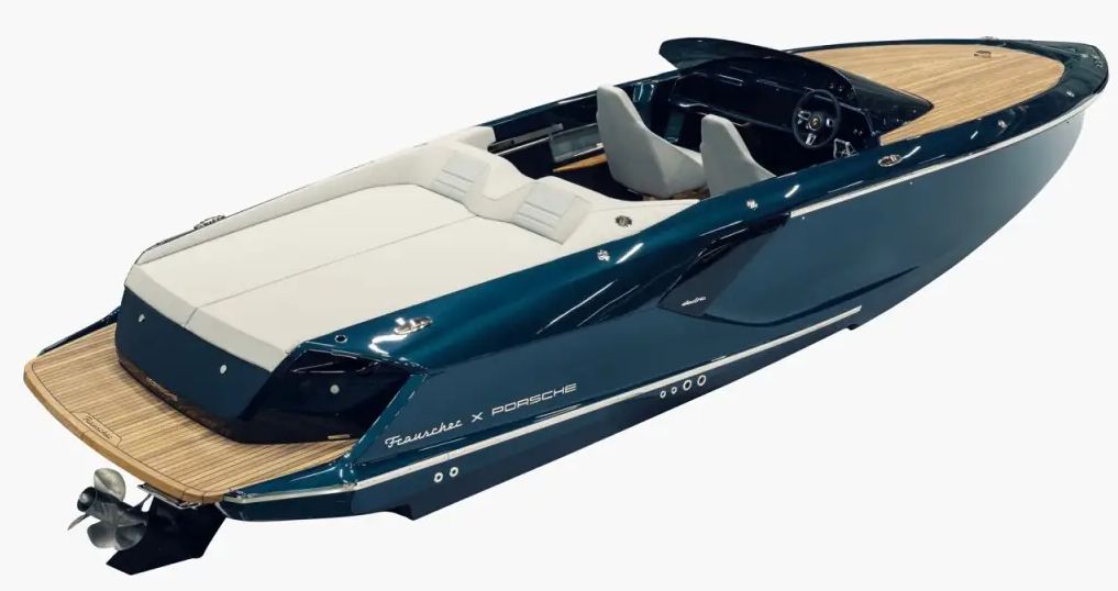 Električni čoln s Porschejevim pogonskim sklopom
