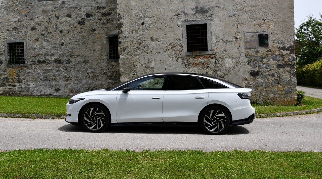 Skoraj pet milijonov Volkswagnovih vozil, v Sloveniji prevladuje Tiguan