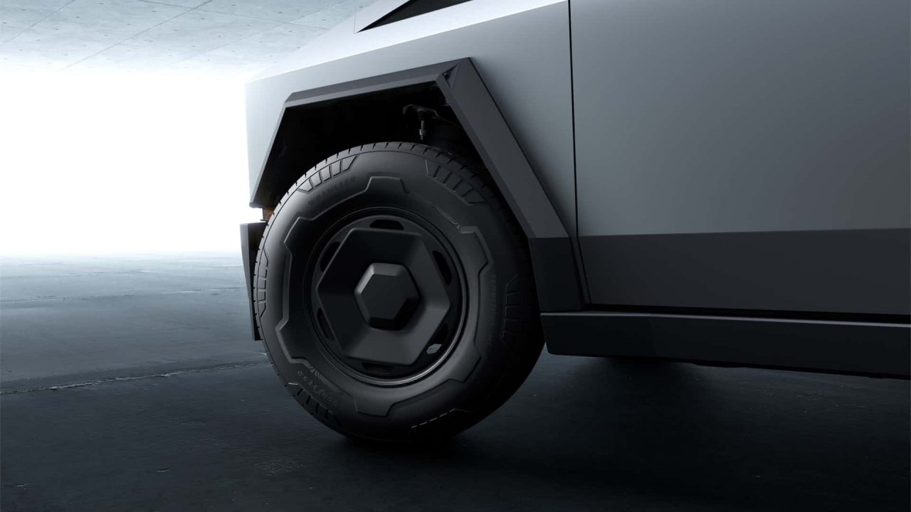 Ker ni zanimanja, so ga oskubili in občutno pocenili