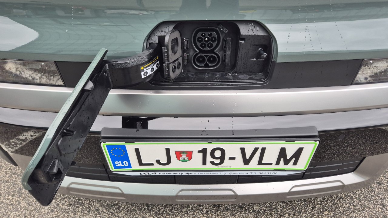 Kia ima v ponudbi potniški in tovorni kombi na baterije