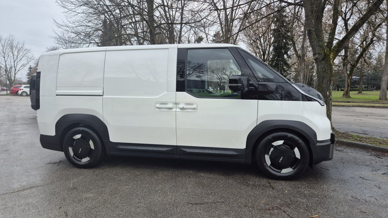 Kia ima v ponudbi potniški in tovorni kombi na baterije