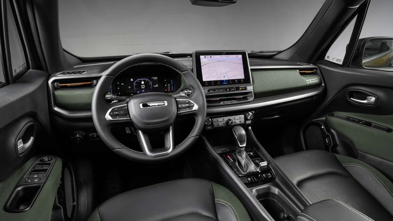 Na ceste se vrača prenovljeni Jeep Renegade